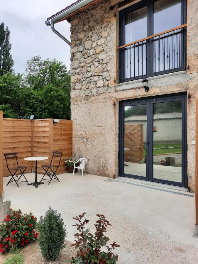 Le Petit Begou Bed & Breakfast Saint-Auban-d'Oze Екстериор снимка